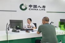 一根看不见的手杖:银龄安康工程如何撑起老人腰杆?